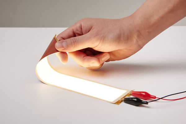 LG-Chem-Plastic-Based-Truly-Flexible-OLED-Light-Panel-_w_600