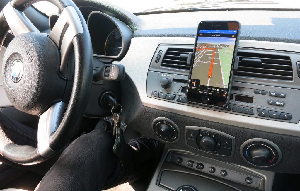 Praxistipp: So einfach klappt die Auto-Navigation mit dem Smartphone