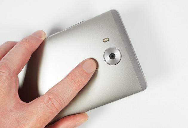 Huawei Mate 8 Fingerabdrucksensor
