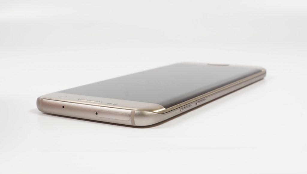 Verzichtet Samsung bald bei der Galaxy S-Reihe auf das flache Display?