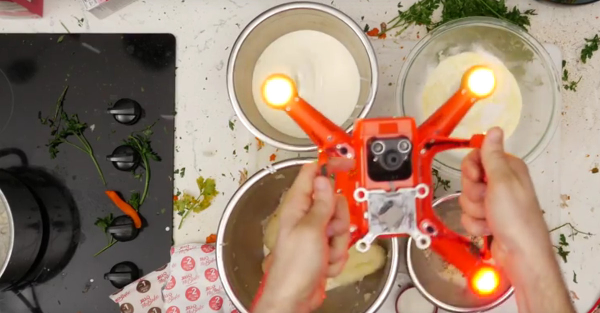 Drohnen-Hack mal anders: Der Multicopter als Küchenmaschine