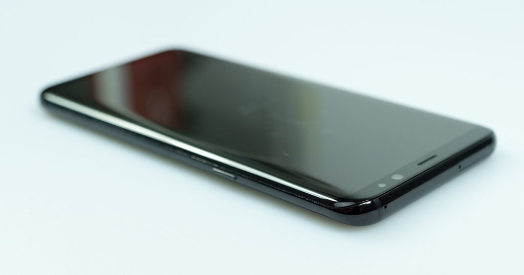 Ausgespart: Samsung Galaxy S9 mit Fingerabdrucksensor vorne?