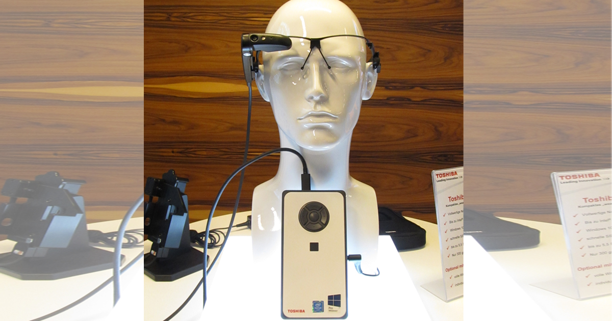Toshiba DynaEdge DE-100 – Erster mobiler Edge Computing PC mit Assisted Reality Smart Glasses