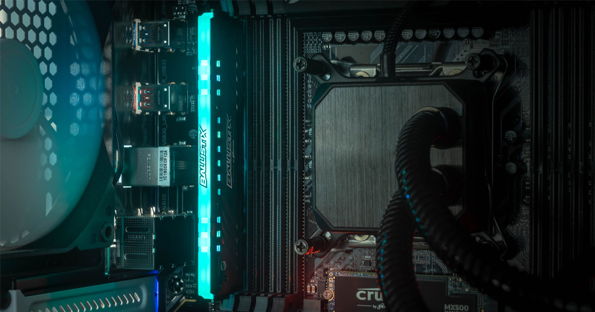 Jetzt wird’s bunt: Ballistix Tactical Tracer RGB RAM