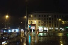HTC U12 Life draußen & Nacht