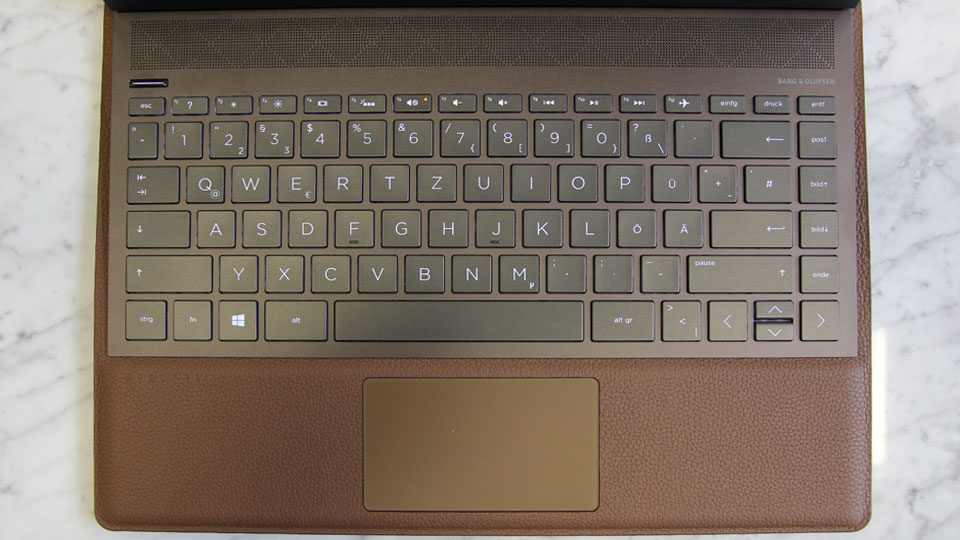 HP Spectre Folio 13-ak0010ng Tastatur_1