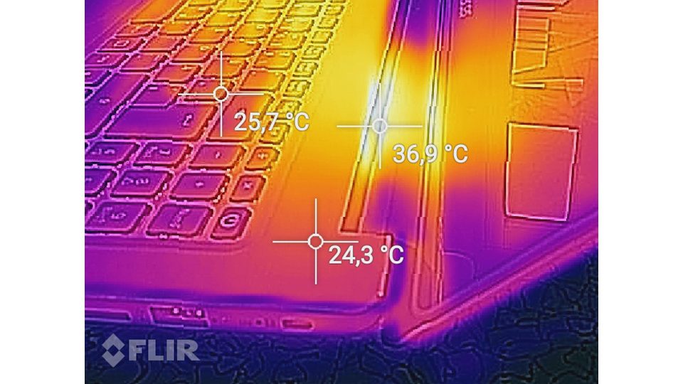 Acer Swift 3 Ultra Thin 15,6 Hitze_3