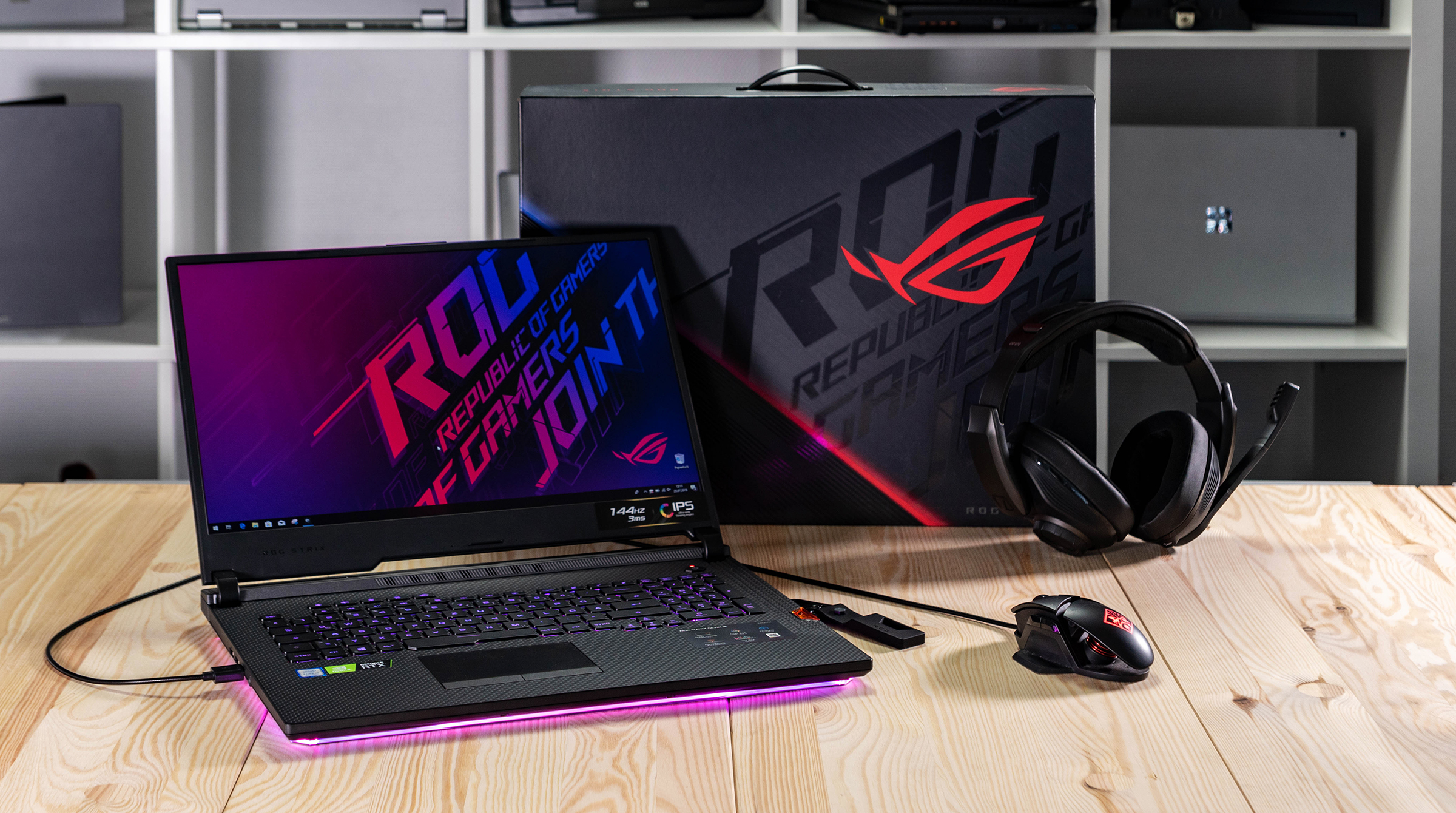 ASUS ROG Strix Scar III: Mit Keystone und Unterbodenbeleuchtung ein echtes Upgrade des Vorgängers?