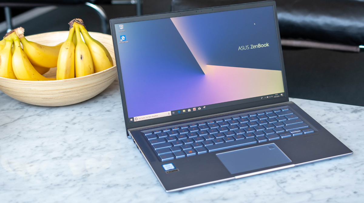 ASUS ZenBook 14 UX431FA-AM892T: Schickes Ultrabook mit vielen Anschlüssen
