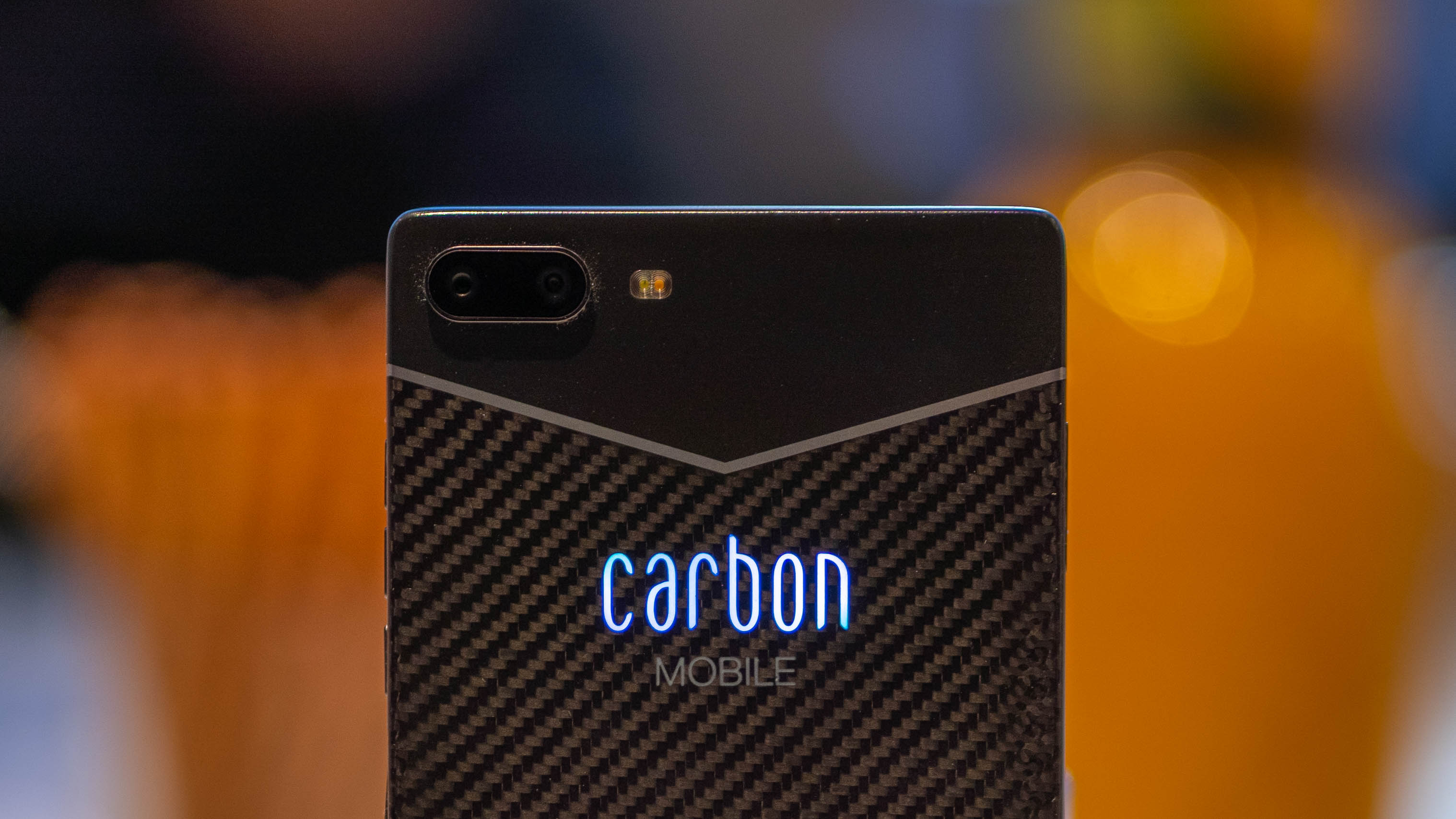 Carbon 1 MK2: Extrem leichtes Smartphone aus Karbon vorgestellt