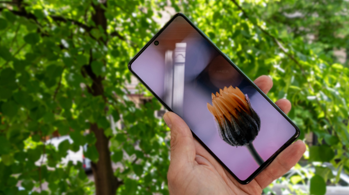 Samsungs neue Mittelklasse: Galaxy A71 mit großem AMOLED-Display im Test