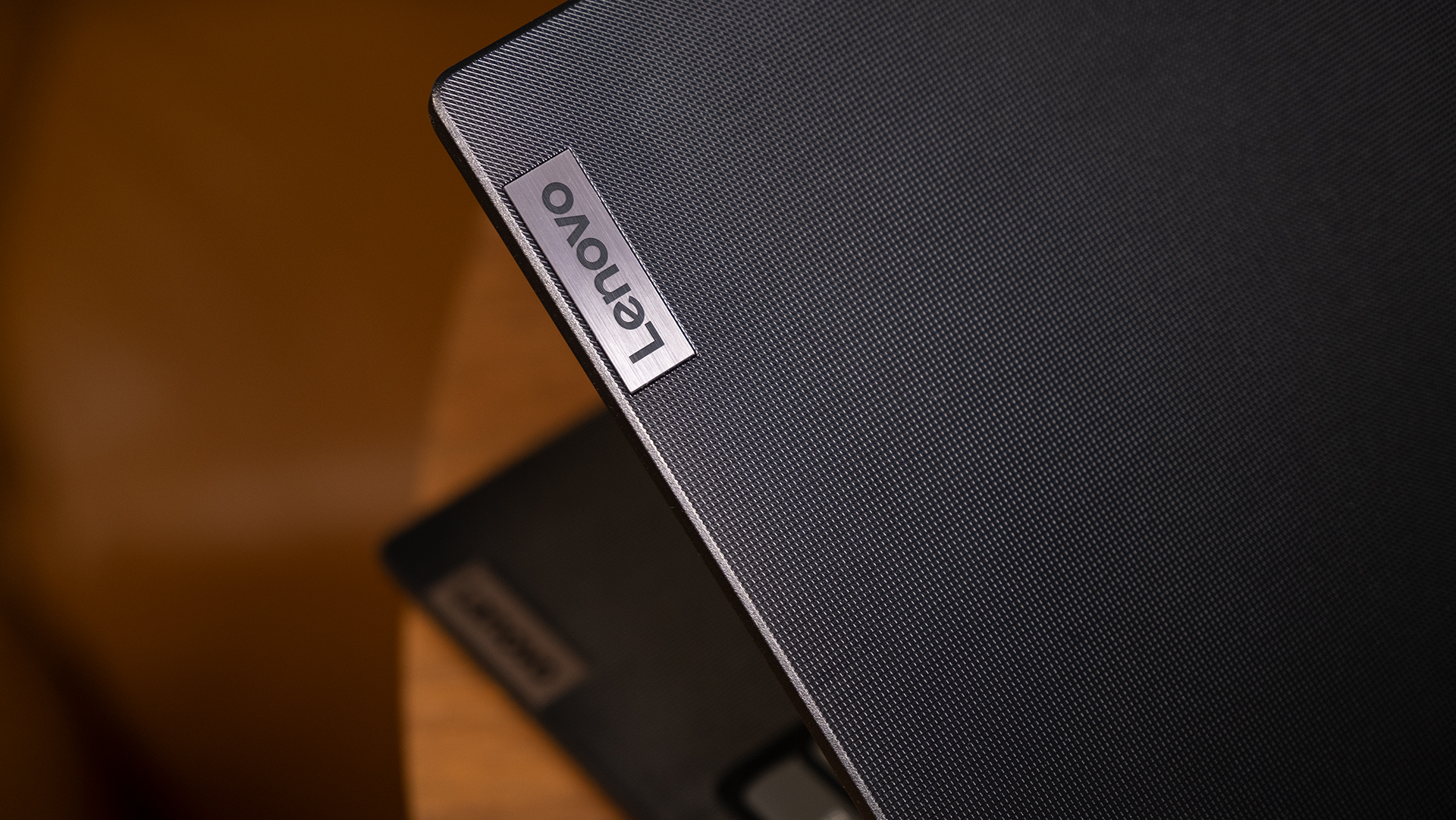 Lenovo V15 G2 im Test: Schnelles, schlankes Office-Notebook
