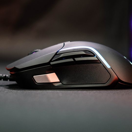 SteelSeries-Rival-5-Gaming-Maus-Test-6
