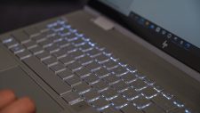 HP ENVY x360 15 Tastaturbeleuchtung an