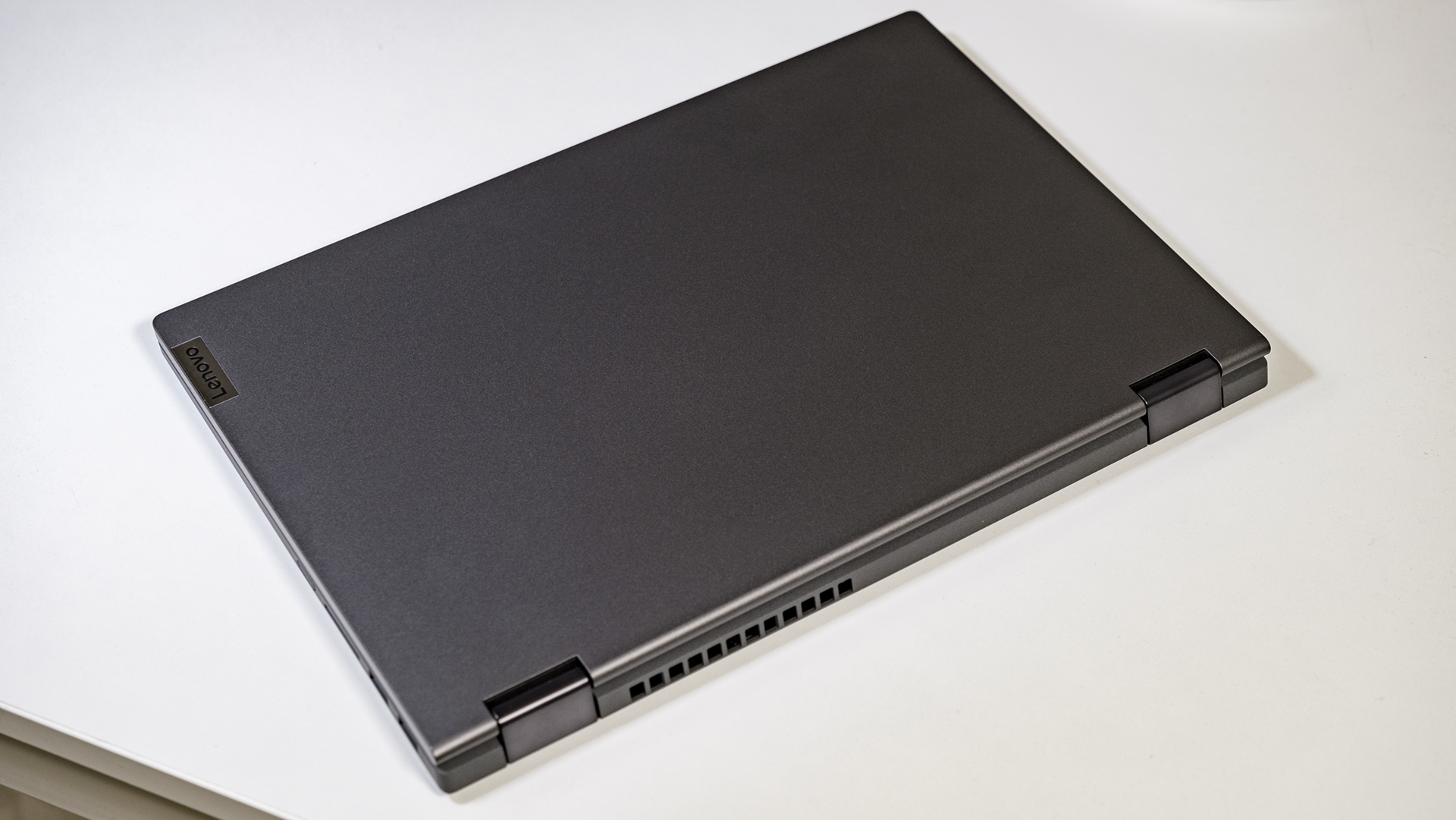 Lenovo IdeaPad Flex 5 AMD Ryzen 5700U Oberseite