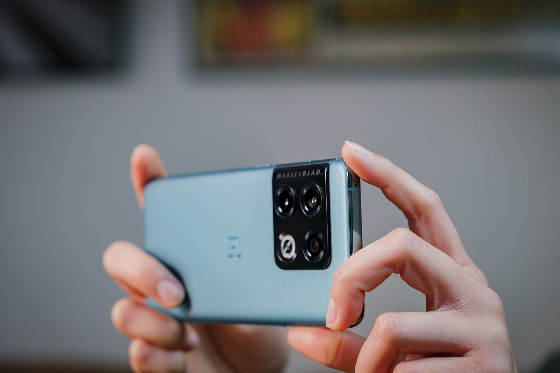 OnePlus 10 Pro 5G Rückseite in action Hasselblad