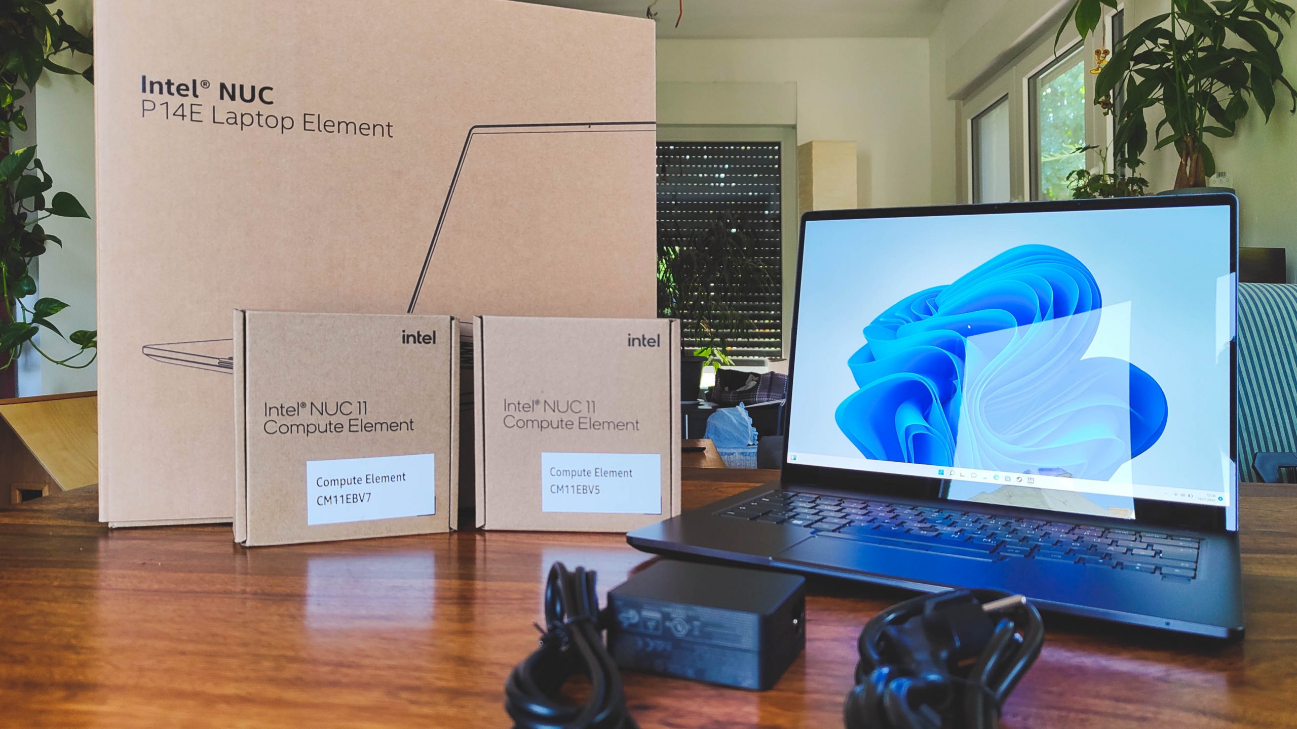 Intel NUC P14E Laptop Element – Endlich modular, irgendwie