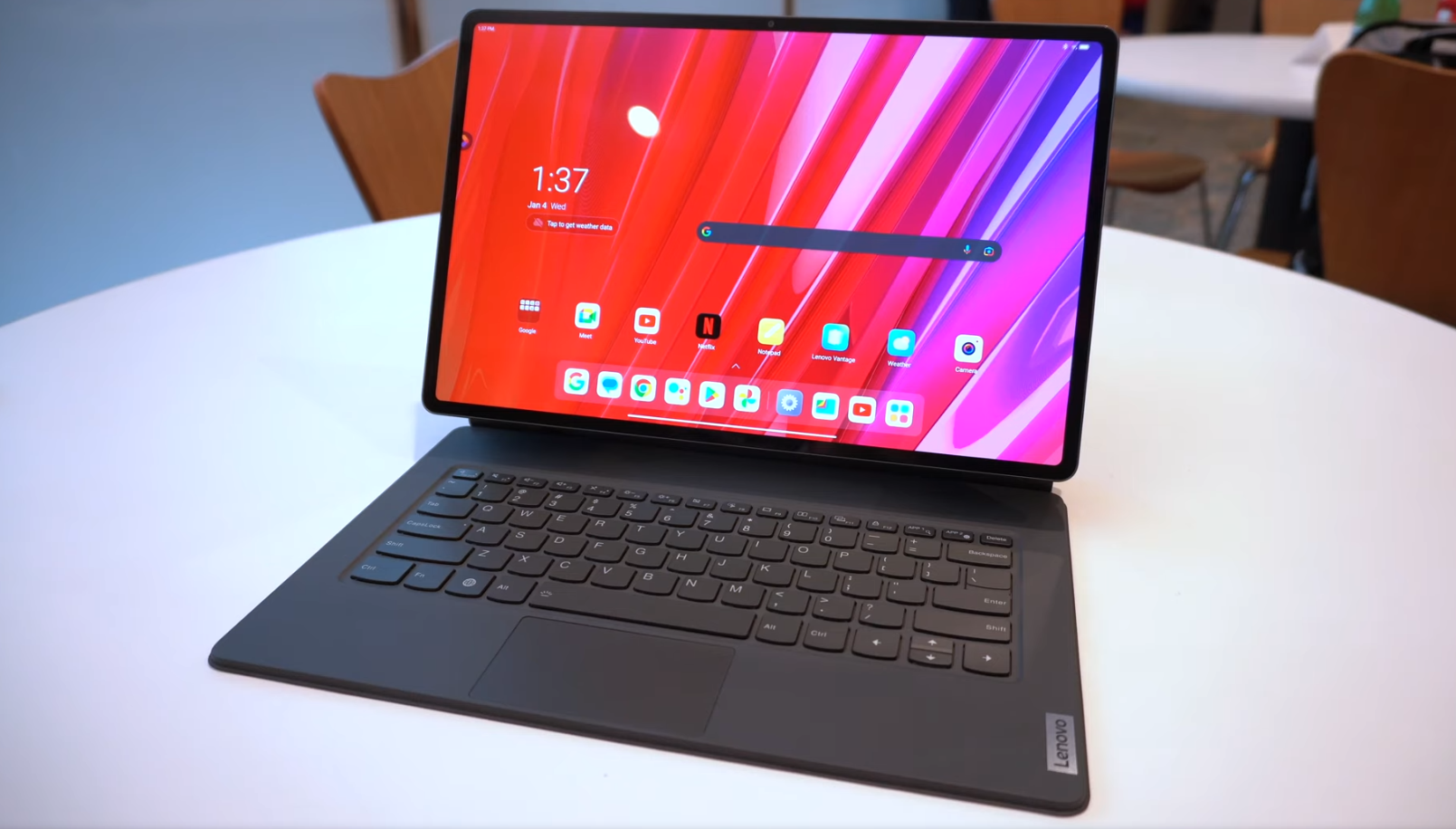 CES 2023 | Lenovo Tab Extreme – Riesiges Android-Tablet im Hands-On (Video)