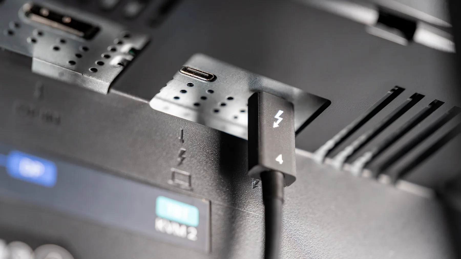 USB-C am Monitor: Was der Anschluss kann & worauf du achten musst
