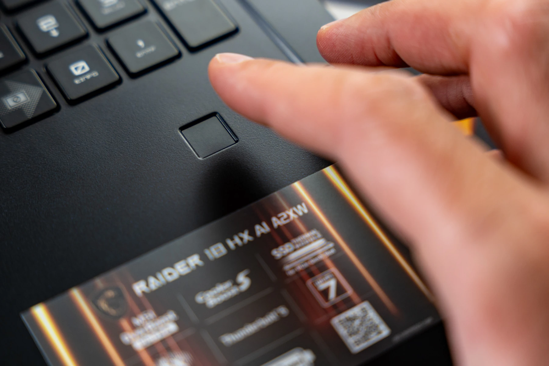 MSI Raider 18 HX Finger-Print-Reader